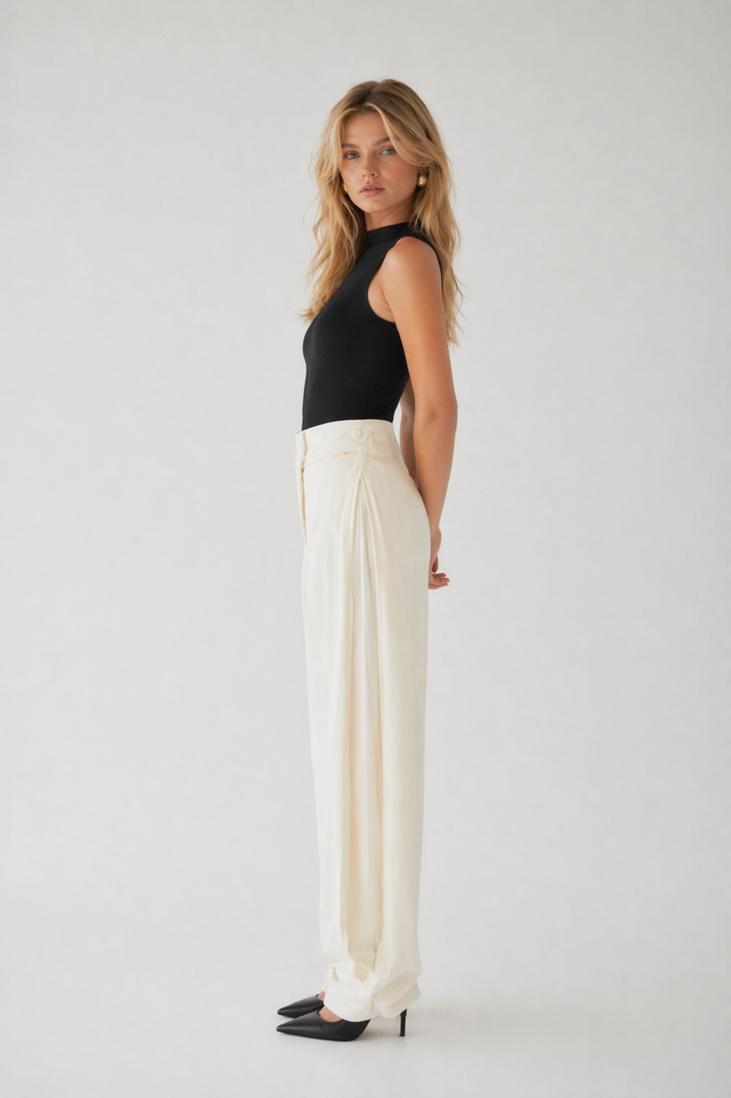 Wide Cut Trousers