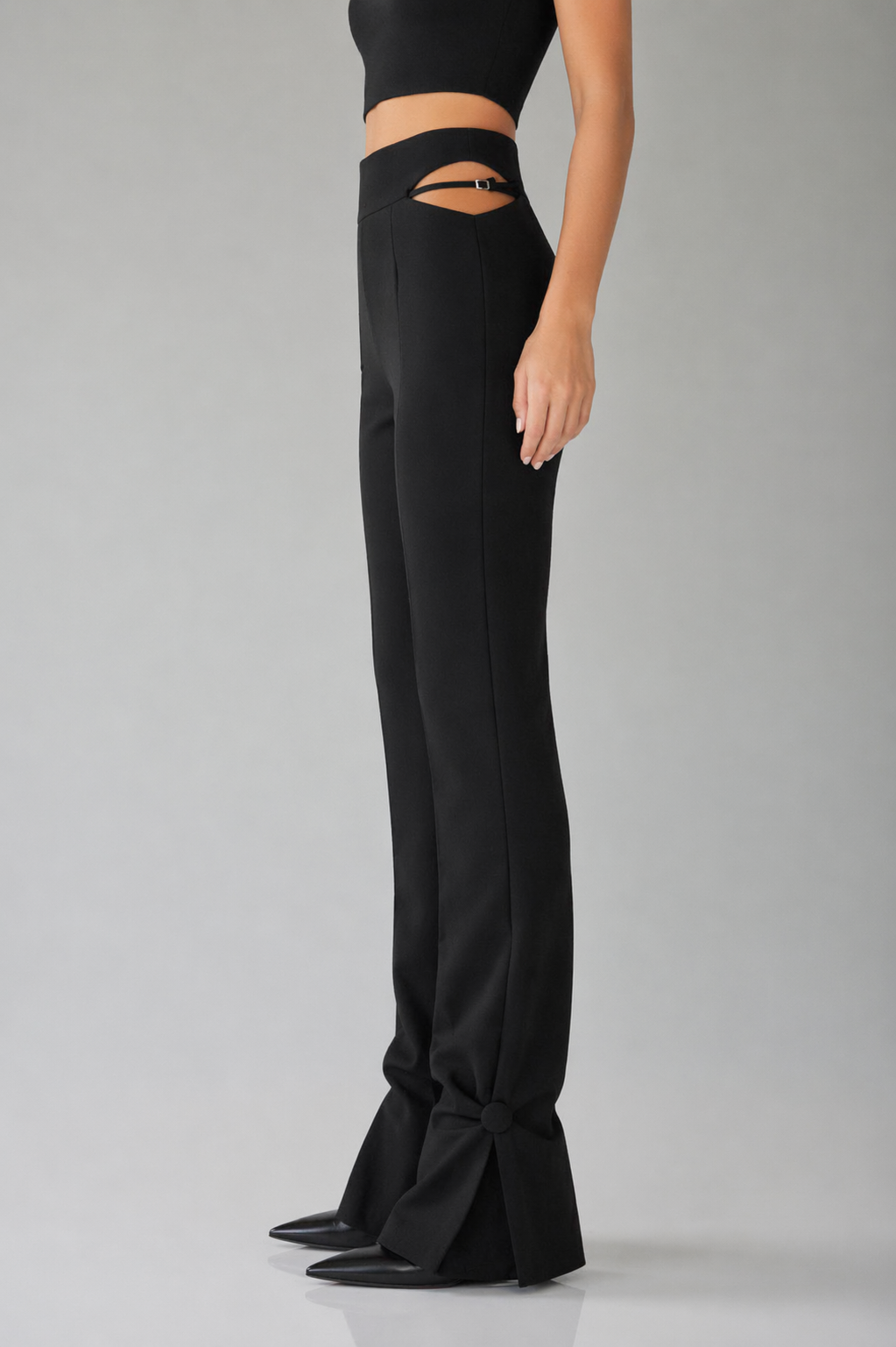 PANTALÓN DE LÍNEA NEGRA