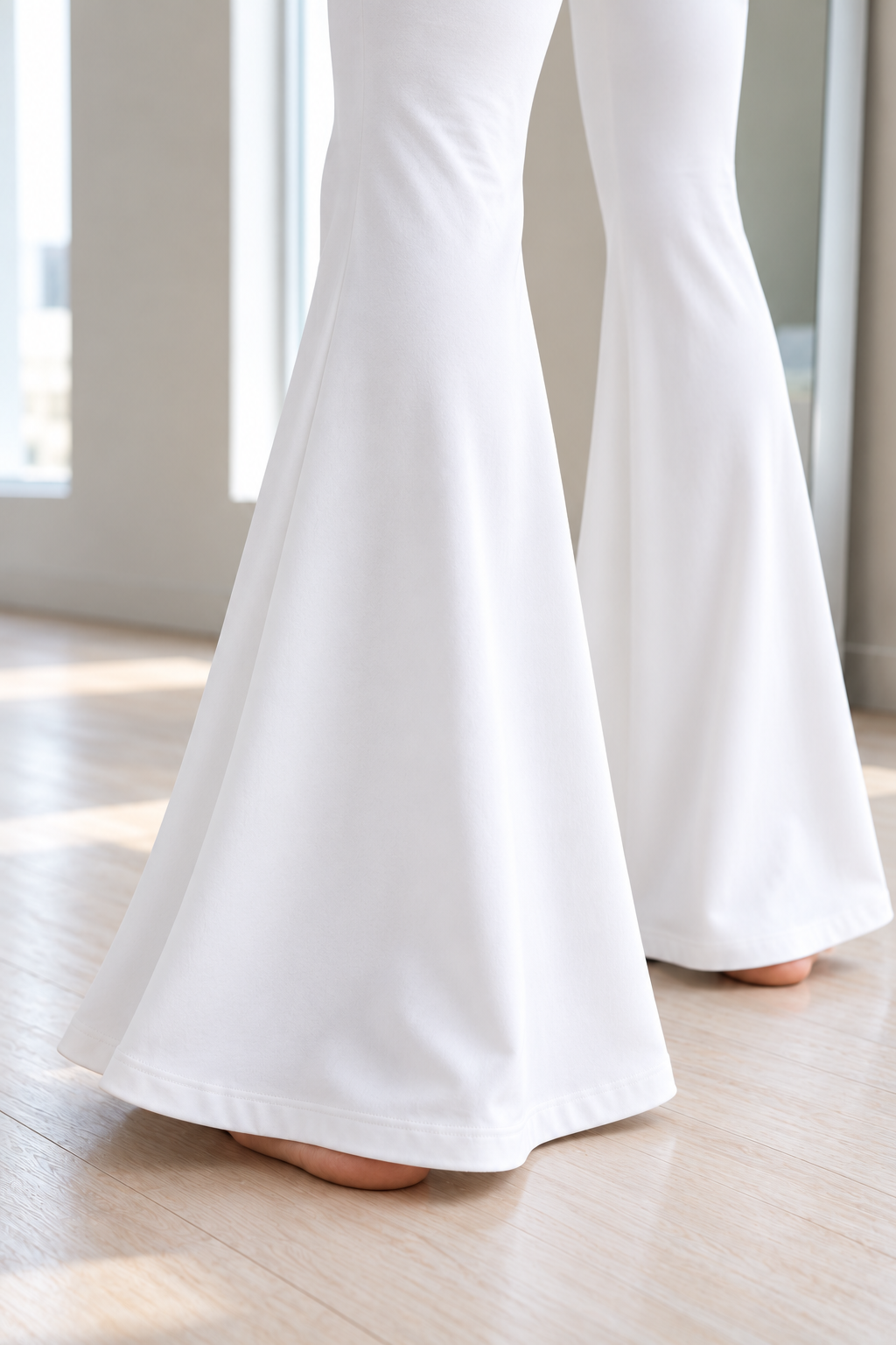 FLARE LINE PANT