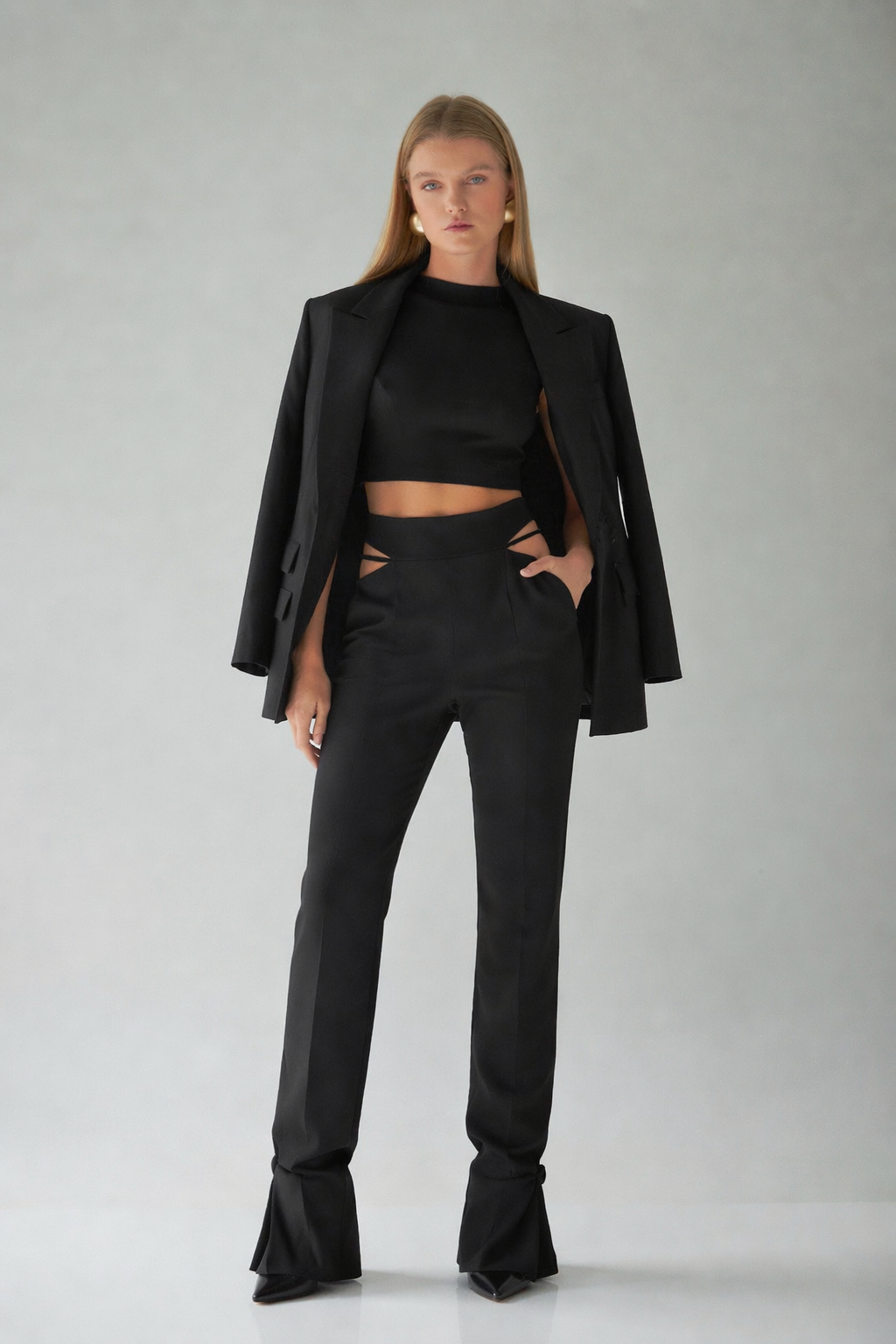 PANTALÓN DE LÍNEA NEGRA