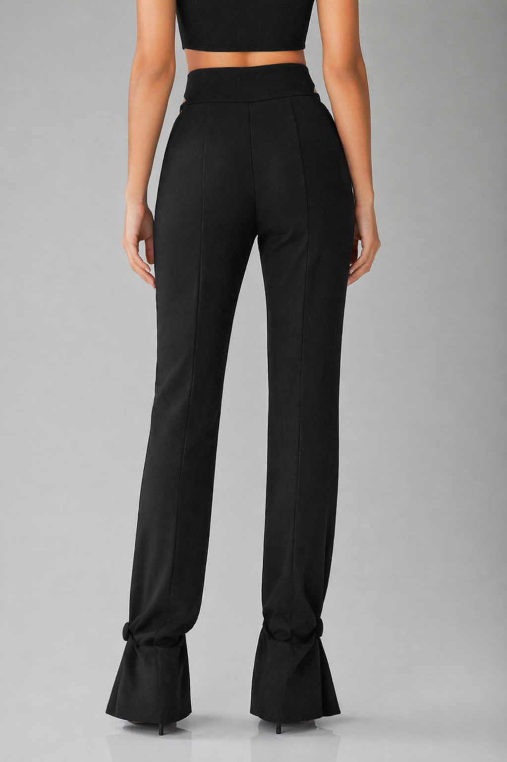 PANTALÓN DE LÍNEA NEGRA