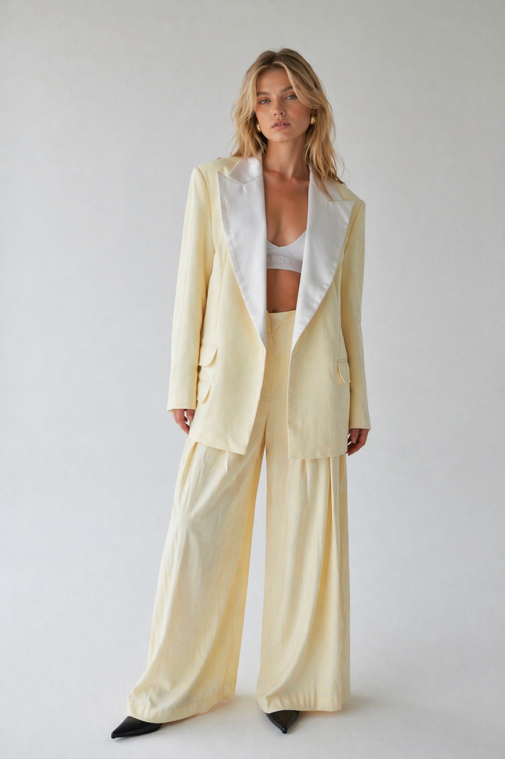 BLAZER DE SOLAPA DE SATÉN